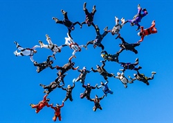 Elder Skydivers Set Age-Group Records