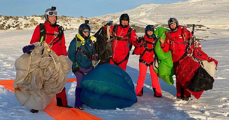 Jumpers Explore Greenland from the Air