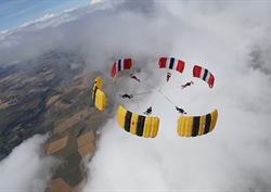 U.S. and British Armies Build 6-Way Downplane