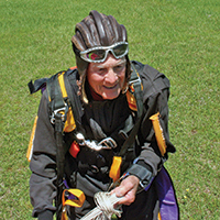 Hall of Fame Skydiver Paul Poppenhager Passes