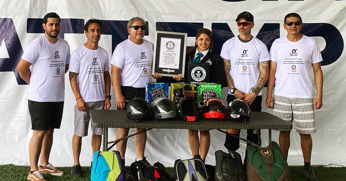 Jumpers Set Guinness World Record in Ecuador