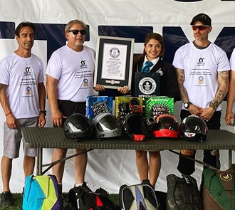 Jumpers Set Guinness World Record in Ecuador