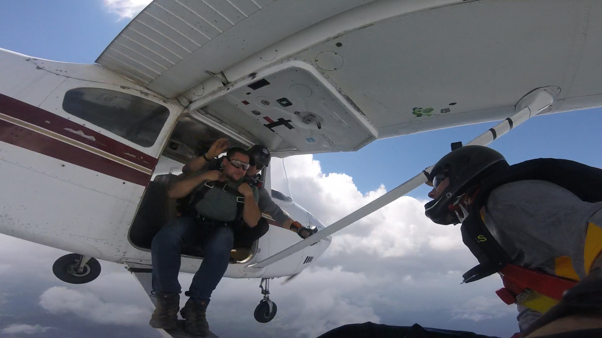 Skydive Mountaineer Opens in West Virginia